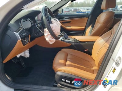 Zdjęcie 7 z 12 samochodu: 2019 BMW 530 XI VIN:WBAJA7C58KWW42416 - miniatura