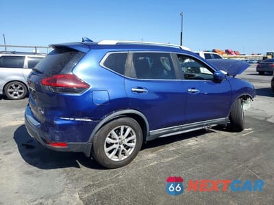 Trzecie zdjęcie samochodu z tyłu: 2018 NISSAN ROGUE SV VIN:KNMAT2MT7JP593988 - miniatura