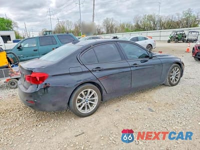 Trzecie zdjęcie samochodu z tyłu: 2017 BMW 320 I VIN:WBA8A9C54HK620178 - miniatura