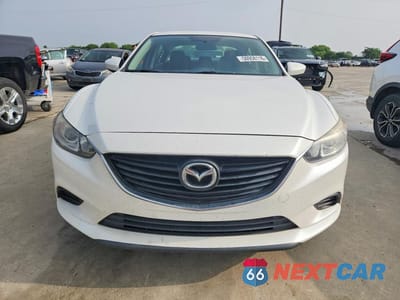 Piąte zdjęcie samochodu w środku: 2016 MAZDA 6 SPORT VIN:JM1GJ1U54G1451430 - miniatura