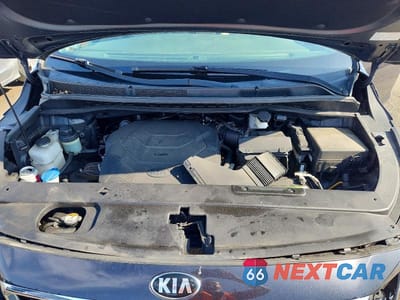 Zdjęcie 12 z 13 samochodu: 2020 KIA SEDONA LX VIN:KNDMB5C16L6600679 - miniatura