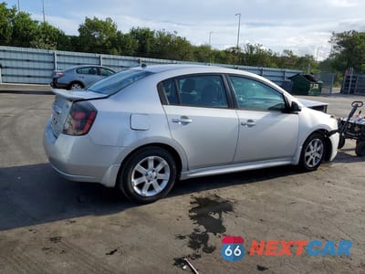 Trzecie zdjęcie samochodu z tyłu: 2012 NISSAN SENTRA 2.0 VIN:3N1AB6AP3CL714017 - miniatura