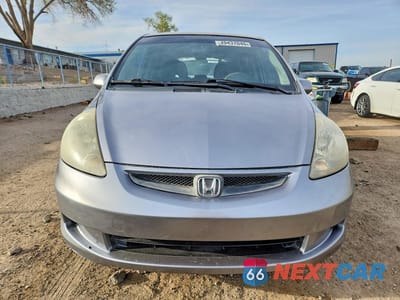 Piąte zdjęcie samochodu w środku: 2008 HONDA FIT VIN:JHMGD38458S039404 - miniatura