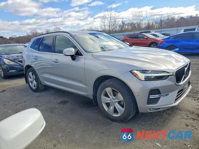 Czwarte zdjęcie samochodu z boku: 2022 VOLVO XC60 B5 MOMENTUM VIN:YV4L12RK6N1025669 - miniatura