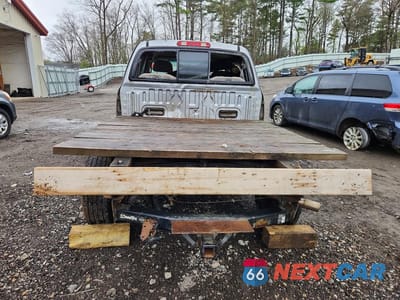 Zdjęcie 6 z 12 samochodu: 2004 TOYOTA TUNDRA ACCESS CAB SR5 VIN:5TBBT44114S447569 - miniatura
