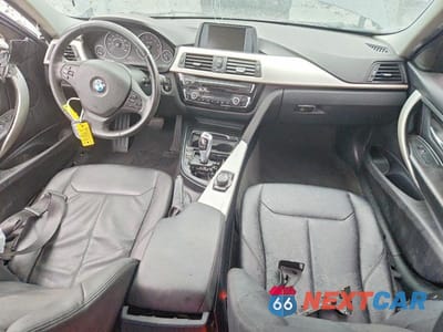Zdjęcie 8 z 12 samochodu: 2016 BMW 320 I VIN:WBA8A9C57GK617273 - miniatura
