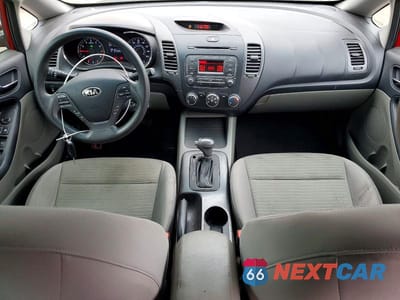 Zdjęcie 8 z 12 samochodu: 2014 KIA FORTE LX VIN:KNAFX4A62E5213331 - miniatura