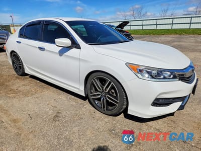 Czwarte zdjęcie samochodu z boku: 2016 HONDA ACCORD SPORT VIN:1HGCR2F57GA113872 - miniatura