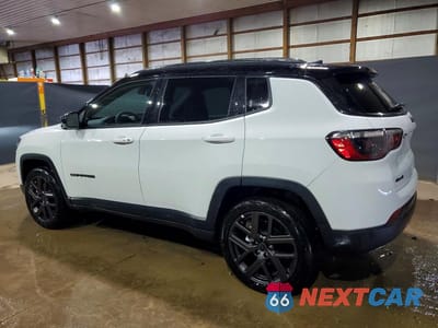 Drugie zdjęcie samochodu z przodu: 2026 JEEP COMPASS LIMITED VIN:3C4NJDCN5TT215690 - miniatura