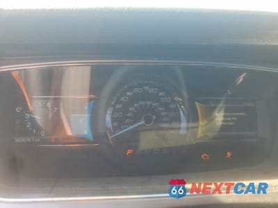 Zdjęcie 9 z 11 samochodu: 2013 FORD TAURUS SEL VIN:1FAHP2H81DG123748 - miniatura