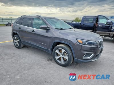 Czwarte zdjęcie samochodu z boku: 2019 JEEP CHEROKEE LIMITED VIN:1C4PJMDN2KD194311 - miniatura