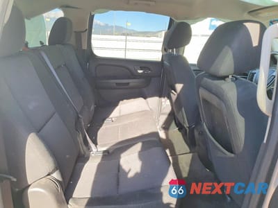 Zdjęcie 11 z 13 samochodu: 2012 CHEVROLET SUBURBAN K1500 LS VIN:1GNSKHE74CR326737 - miniatura