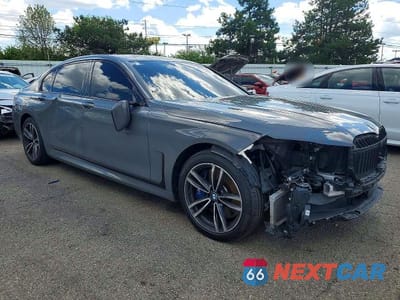 Czwarte zdjęcie samochodu z boku: 2021 BMW 740 XI VIN:WBA7T4C05MCG08402 - miniatura