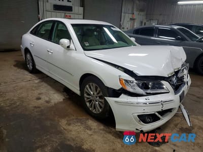 Czwarte zdjęcie samochodu z boku: 2011 HYUNDAI AZERA LIMITED VIN:KMHFC4DF5BA544297 - miniatura