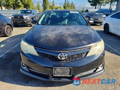 Piąte zdjęcie samochodu w środku: 2014 TOYOTA CAMRY SE VIN:4T1BF1FK5EU747286 - miniatura