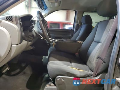 Zdjęcie 7 z 12 samochodu: 2011 GMC SIERRA C1500 SL VIN:3GTP1UEA6BG224358 - miniatura