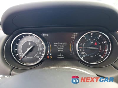 Zdjęcie 9 z 13 samochodu: 2021 MASERATI LEVANTE SPORT VIN:ZN661XUS1MX370851 - miniatura