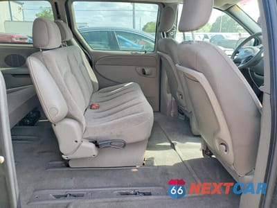 Zdjęcie 11 z 13 samochodu: 2002 DODGE GRAND CARAVAN SPORT VIN:2B4GP44302R744550 - miniatura