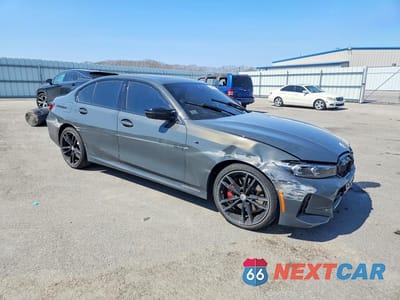 Czwarte zdjęcie samochodu z boku: 2023 BMW M340XI VIN:3MW49FF09P8D38379 - miniatura