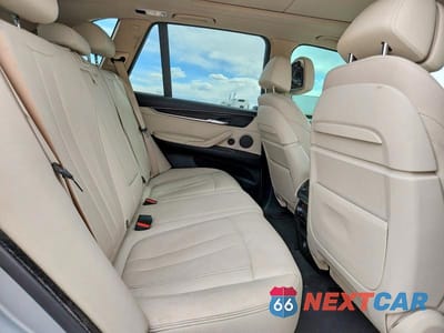 Zdjęcie 11 z 14 samochodu: 2015 BMW X5 XDRIVE35I VIN:5UXKR0C52F0P07274 - miniatura