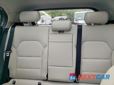 Zdjęcie 10 z 13 samochodu: 2015 MERCEDES-BENZ GLA 250 VIN:WDCTG4EB6FJ116293 - miniatura