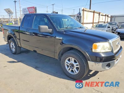Czwarte zdjęcie samochodu z boku: 2006 FORD F150 VIN:1FTRX12596KB03593 - miniatura