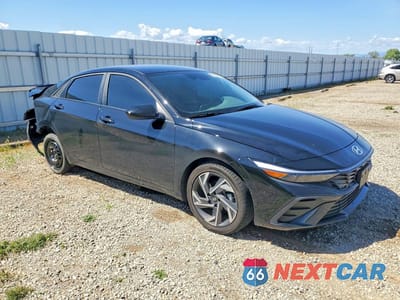 Czwarte zdjęcie samochodu z boku: 2025 HYUNDAI ELANTRA HYBRID SEL SPORT VIN:KMHLM4DJ1SU150976 - miniatura