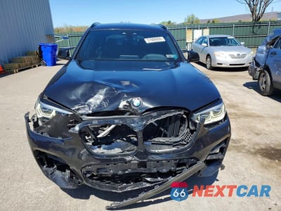 Piąte zdjęcie samochodu w środku: 2018 BMW X3 XDRIVEM40I VIN:5UXTS3C54J0Z02554 - miniatura