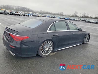 Trzecie zdjęcie samochodu z tyłu: 2022 MERCEDES-BENZ S 580 4MATIC VIN:W1K6G7GB8NA126331 - miniatura