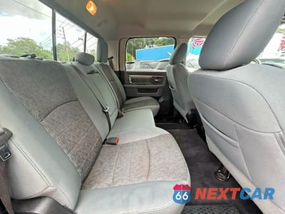 Zdjęcie 6 z 14 samochodu: 2014 RAM 1500 SLT VIN:1C6RR7LT0ES470446 - miniatura