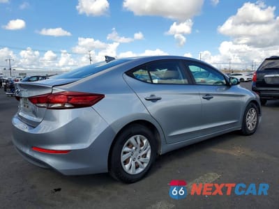 Trzecie zdjęcie samochodu z tyłu: 2017 HYUNDAI ELANTRA SE VIN:5NPD74LF7HH185845 - miniatura