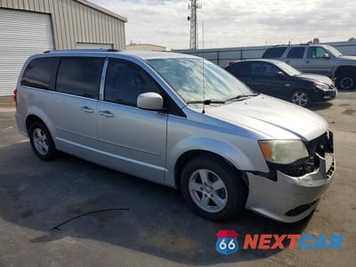 Czwarte zdjęcie samochodu z boku: 2011 DODGE GRAND CARAVAN CREW VIN:2D4RN5DG9BR755589 - miniatura