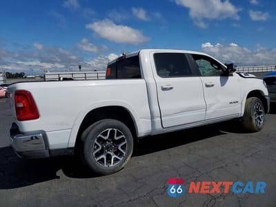 Trzecie zdjęcie samochodu z tyłu: 2025 RAM 1500 LARAMIE VIN:1C6SRFJP2SN567773 - miniatura