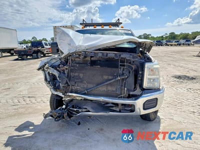 Piąte zdjęcie samochodu w środku: 2016 FORD F350 SUPER DUTY VIN:1FD8W3HT1GEA69144 - miniatura