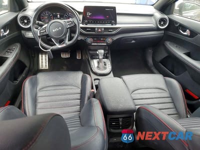 Zdjęcie 8 z 12 samochodu: 2024 KIA FORTE GT VIN:3KPF44AC8RE810575 - miniatura