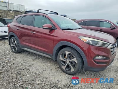 Czwarte zdjęcie samochodu z boku: 2017 HYUNDAI TUCSON LIMITED VIN:KM8J33A26HU337186 - miniatura