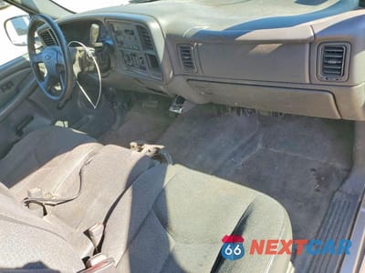 Zdjęcie 8 z 12 samochodu: 2005 CHEVROLET SILVERADO C1500 VIN:1GCEC14V15Z260192 - miniatura