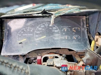 Zdjęcie 9 z 12 samochodu: 1998 CHEVROLET GMT-400 C1500 VIN:1GCEC14R1WZ226287 - miniatura