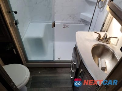 Zdjęcie 8 z 10 samochodu: 2022 KEYSTONE COUGAR CAMPER VIN:4YDFCGN27N2500279 - miniatura