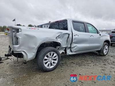 Trzecie zdjęcie samochodu z tyłu: 2022 CHEVROLET SILVERADO K1500 CUSTOM VIN:1GCPDBEK3NZ564687 - miniatura