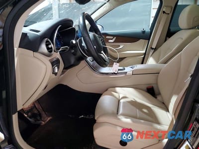 Zdjęcie 7 z 13 samochodu: 2022 MERCEDES-BENZ GLC 300 4MATIC VIN:W1N0G8EB0NG115614 - miniatura