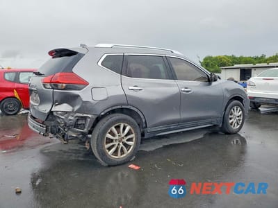 Trzecie zdjęcie samochodu z tyłu: 2018 NISSAN ROGUE SV VIN:KNMAT2MT8JP563544 - miniatura