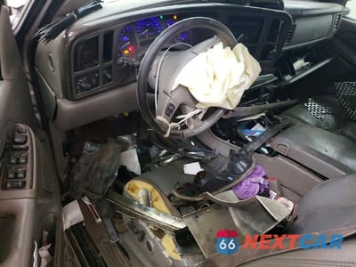 Zdjęcie 8 z 14 samochodu: 2006 GMC YUKON XL DENALI VIN:1GKFK66U06J176247 - miniatura