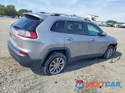 Trzecie zdjęcie samochodu z tyłu: 2021 JEEP CHEROKEE LATITUDE LUX VIN:1C4PJLMX8MD209019 - miniatura