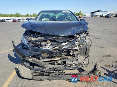 Piąte zdjęcie samochodu w środku: 2020 TOYOTA CAMRY LE VIN:4T1L11AK6LU975370 - miniatura