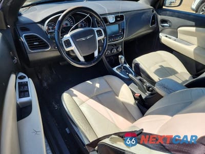 Zdjęcie 8 z 13 samochodu: 2013 CHRYSLER 200 LIMITED VIN:1C3BCBFG5DN604141 - miniatura