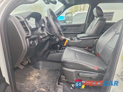Zdjęcie 7 z 12 samochodu: 2022 RAM 3500 TRADESMAN VIN:3C63RRGL9NG135415 - miniatura