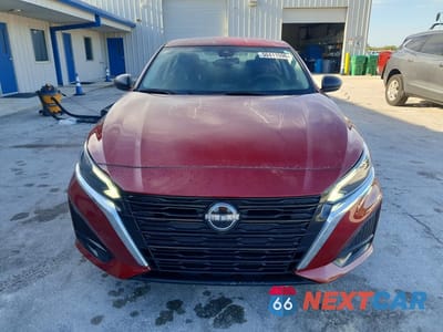 Piąte zdjęcie samochodu w środku: 2024 NISSAN ALTIMA SV VIN:1N4BL4DV2RN359983 - miniatura