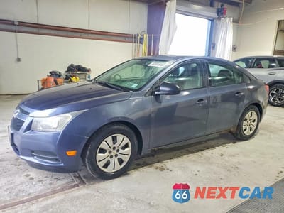 2013 CHEVROLET CRUZE LS 1G1PA5SG3D7178073 - główne zdjęcie licytacji z USA - miniatura
