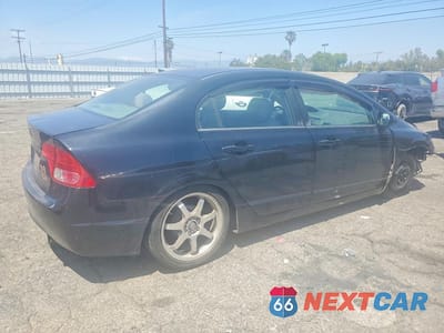 Trzecie zdjęcie samochodu z tyłu: 2008 HONDA CIVIC LX VIN:2HGFA15588H353077 - miniatura